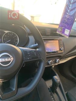 نيسان فيرسا